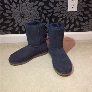 navy bow authentic uggs